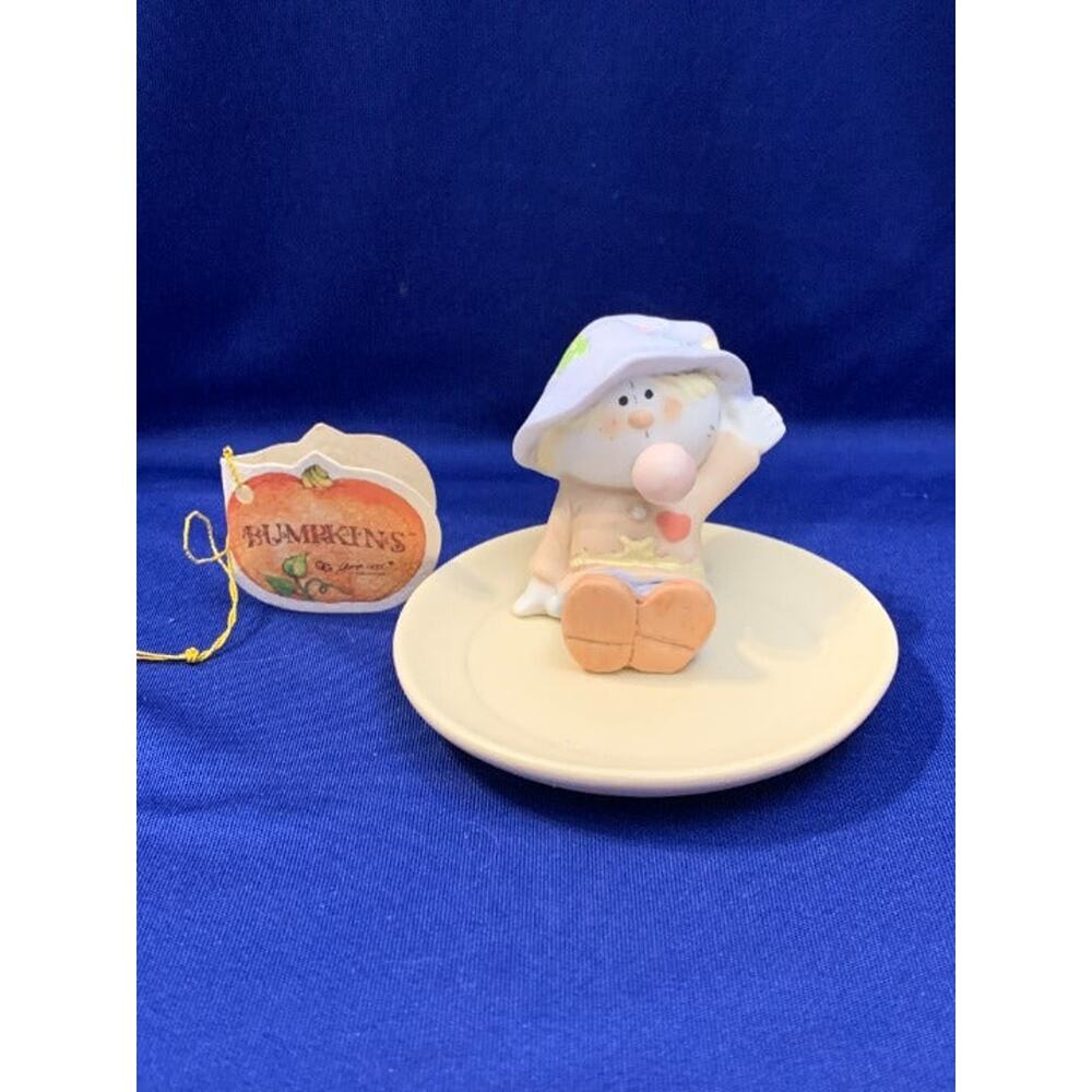 Bumpkin Bubblegum Tray with Little Scarecrow Blowing Bubble